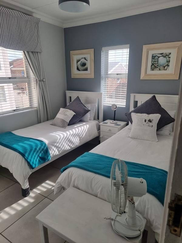 To Let 3 Bedroom Property for Rent in Hartenbos Central Western Cape